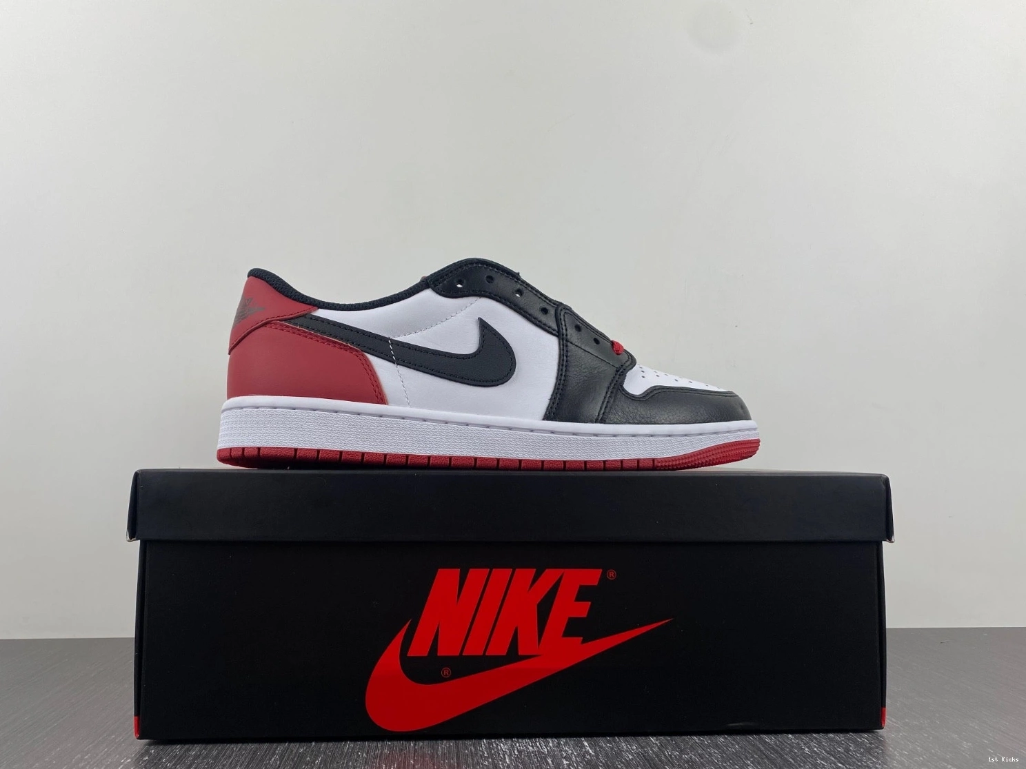 Jordan Toe - 1 Retro Low OG CZ0790-106 Black 0518